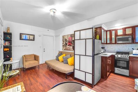 335 Ocean Dr