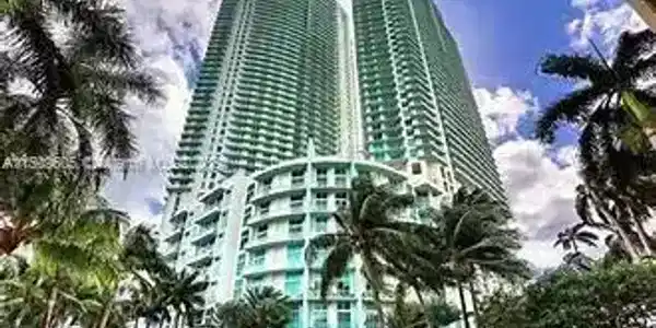 1900 N Bayshore Dr