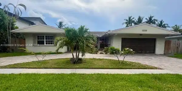 13090 Biscayne Bay Ter