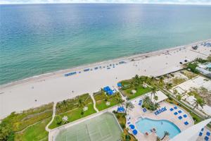 17555 Collins Avenue Unit PH-7