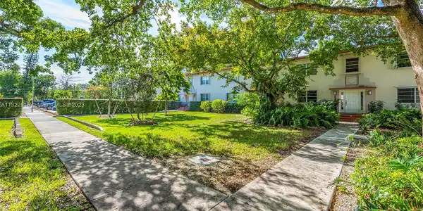 5625 SW 80th St Unit 115D