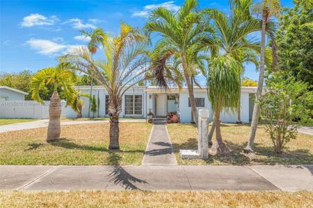 9240 Nautilus Dr