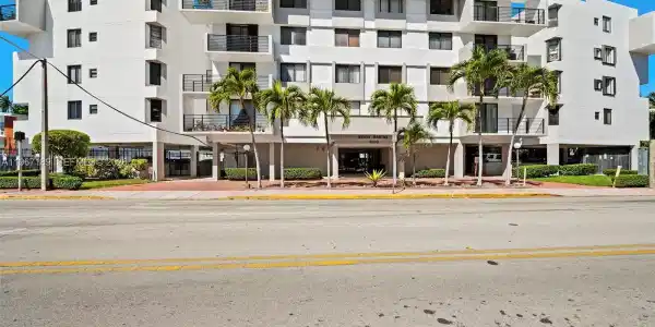 8100 Byron Ave