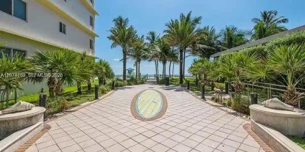 2200 S Ocean Dr