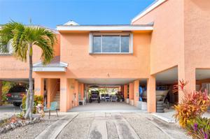 9828 Mariners Ave Unit 9828