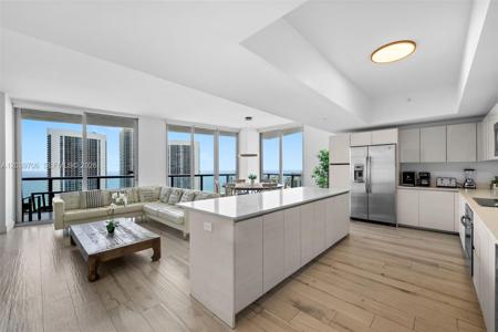 2600 E Hallandale Beach Blvd