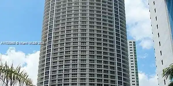 1750 N Bayshore Dr