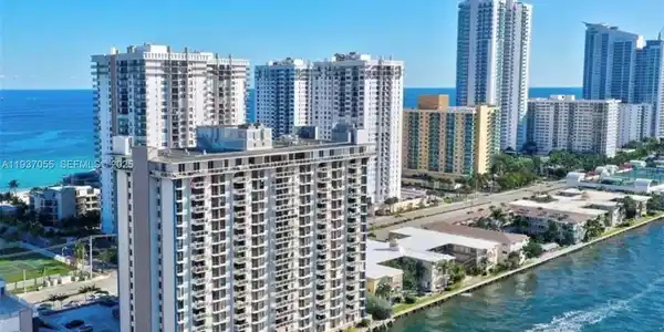 1600 S Ocean Dr