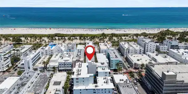 720 Collins Ave