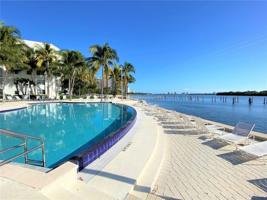 680 NE 64th St Unit A509