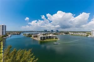 18151 NE 31st Ct Unit 1809
