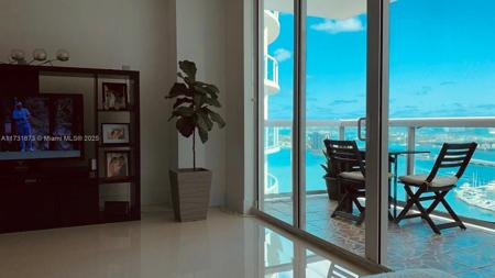 1800 N Bayshore