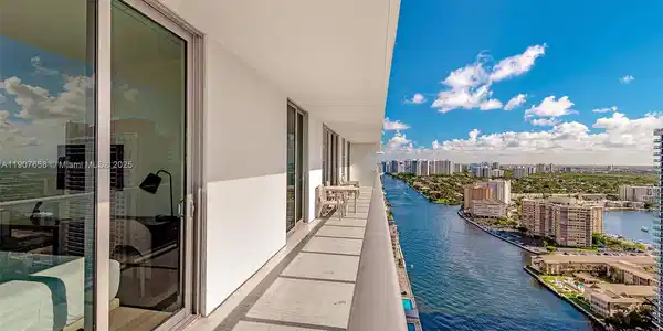 4010 S Ocean Dr