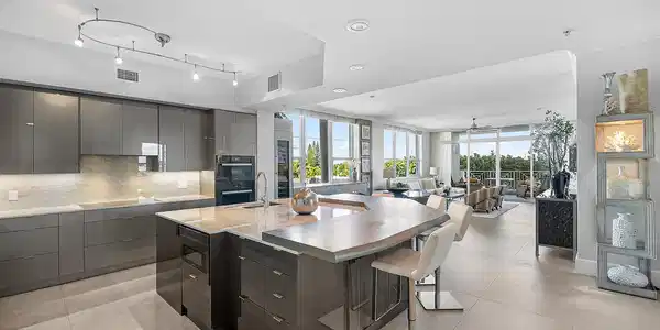 701 SE 21st