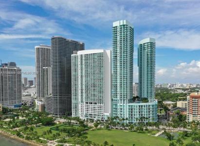 1900 N Bayshore Dr
