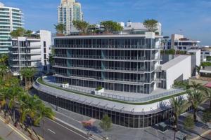 801 S Pointe Dr Unit 406