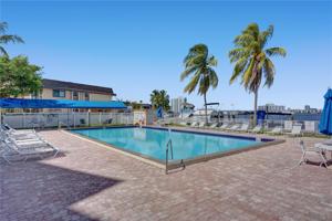 2821 N Miami Beach Blvd Unit 4S