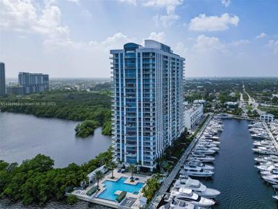 17111 Biscayne Blvd