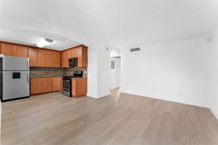3245 Virginia St
