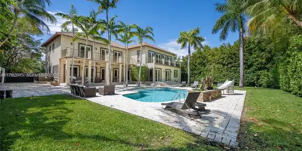 31 Island Dr