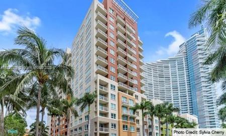 2000 N Bayshore Dr