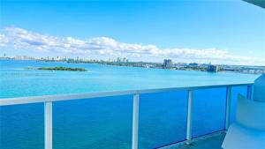 700 NE 25th St Unit 1503