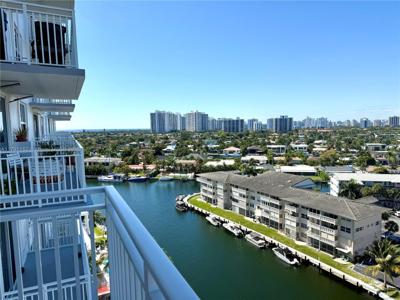 427 Golden Isles Dr