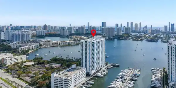 17301 Biscayne Blvd