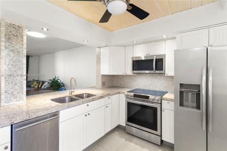 301 NE 14th Ave