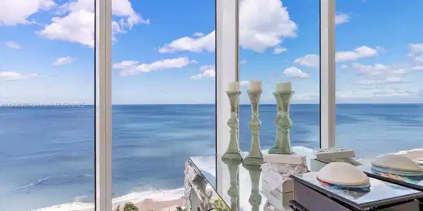 2711 S Ocean Dr