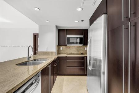 540 Brickell Key Dr
