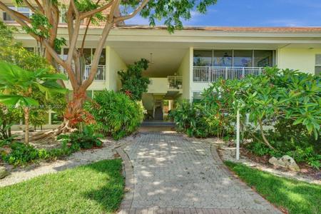 260 Sunrise Dr