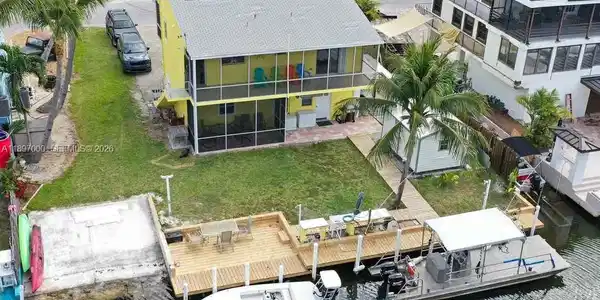 164 Venetian Dr