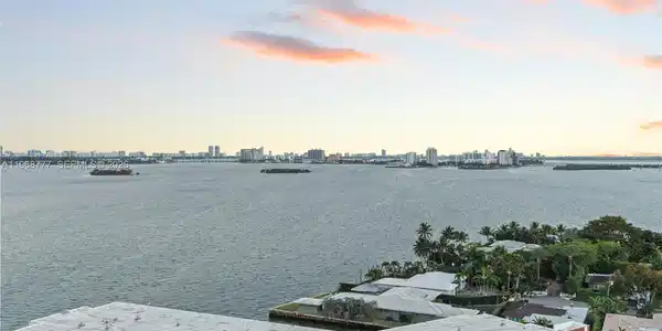 4000 Towerside Ter