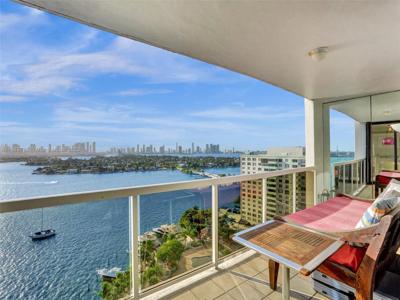9 Island Ave
