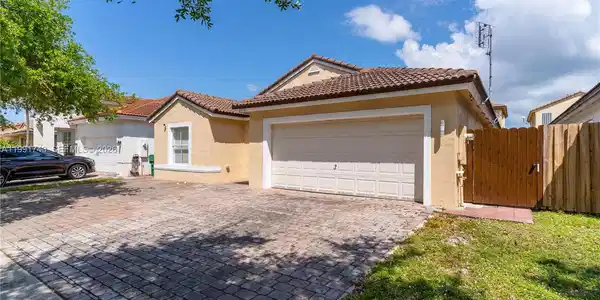 23723 SW 107th Ct