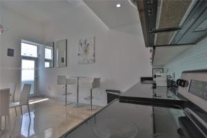 935 Euclid Ave Unit 6