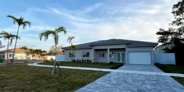12900 SW 264 ST