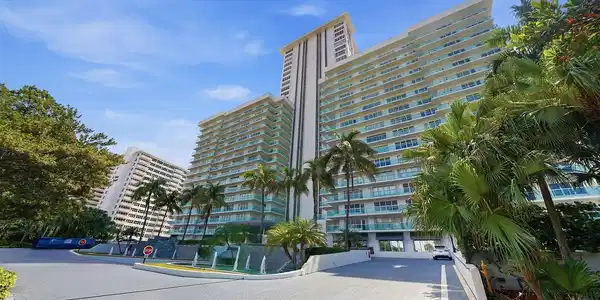 3900 Galt Ocean