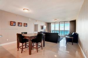 2650 Lake Shore Dr Unit 1204