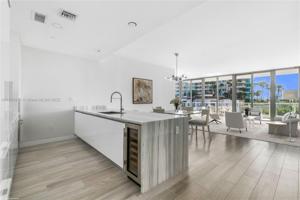 801 S Pointe Dr Unit 306
