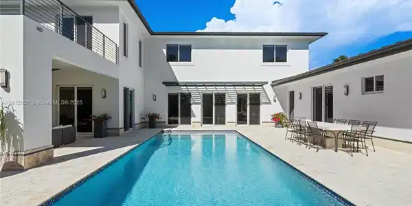 7950 SW 54th Ave