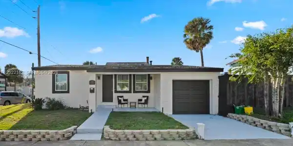 301 N Hollywood Ave
