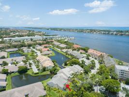 227 N Lakeshore Dr