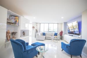 3500 Mystic Pointe Dr Unit 604