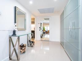1800 NE 114th St Unit 1105