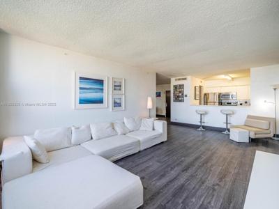 1500 Bay Rd