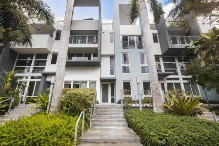 107 N Shore Dr