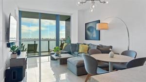 480 NE 31st St Unit 1703