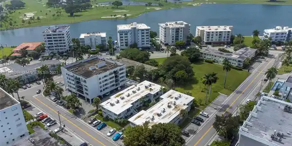 9280 Bay Harbor Ter